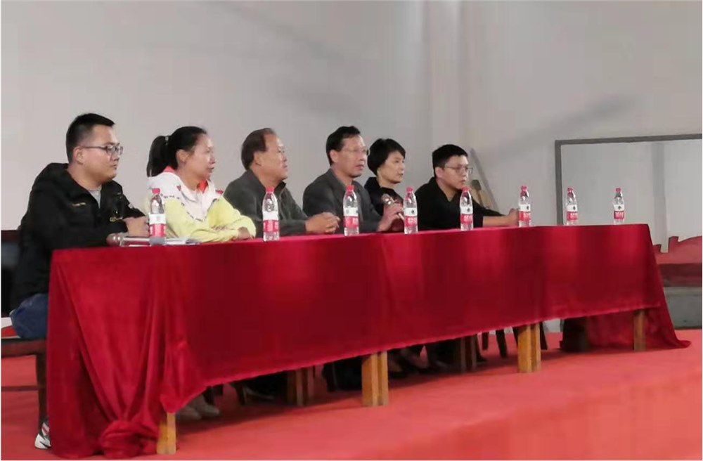 武昌区文明办领导莅临beat365 为军运会志愿者加油鼓劲