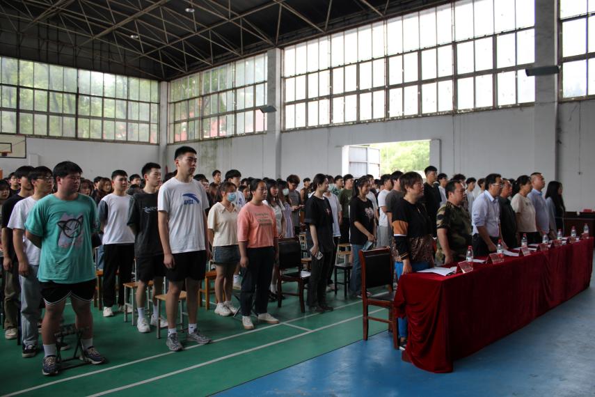 beat365举办2022-2023学年“五四”表彰大会暨文艺汇演