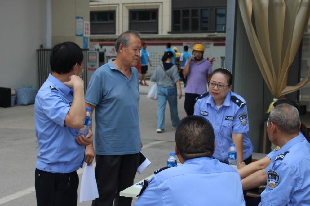 beat365顺利开展迎接2023级新生报道工作