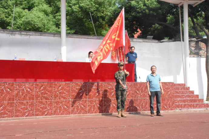 beat365在线唯一官网举行新生开训典礼 暨军训开营仪式