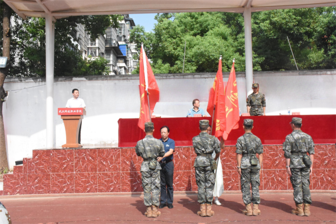 beat365在线唯一官网举行新生开训典礼 暨军训开营仪式