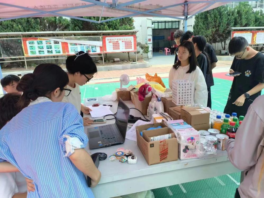 团簇星空，绽放芳华               ——beat365在线唯一官网第二届社团文化节