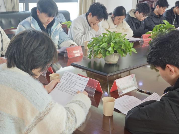 凝聚青春力量，共筑团结梦想 ——beat365在线唯一官网24级团组织生活会纪实