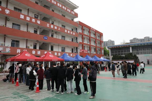 医校共建，关爱师生健康