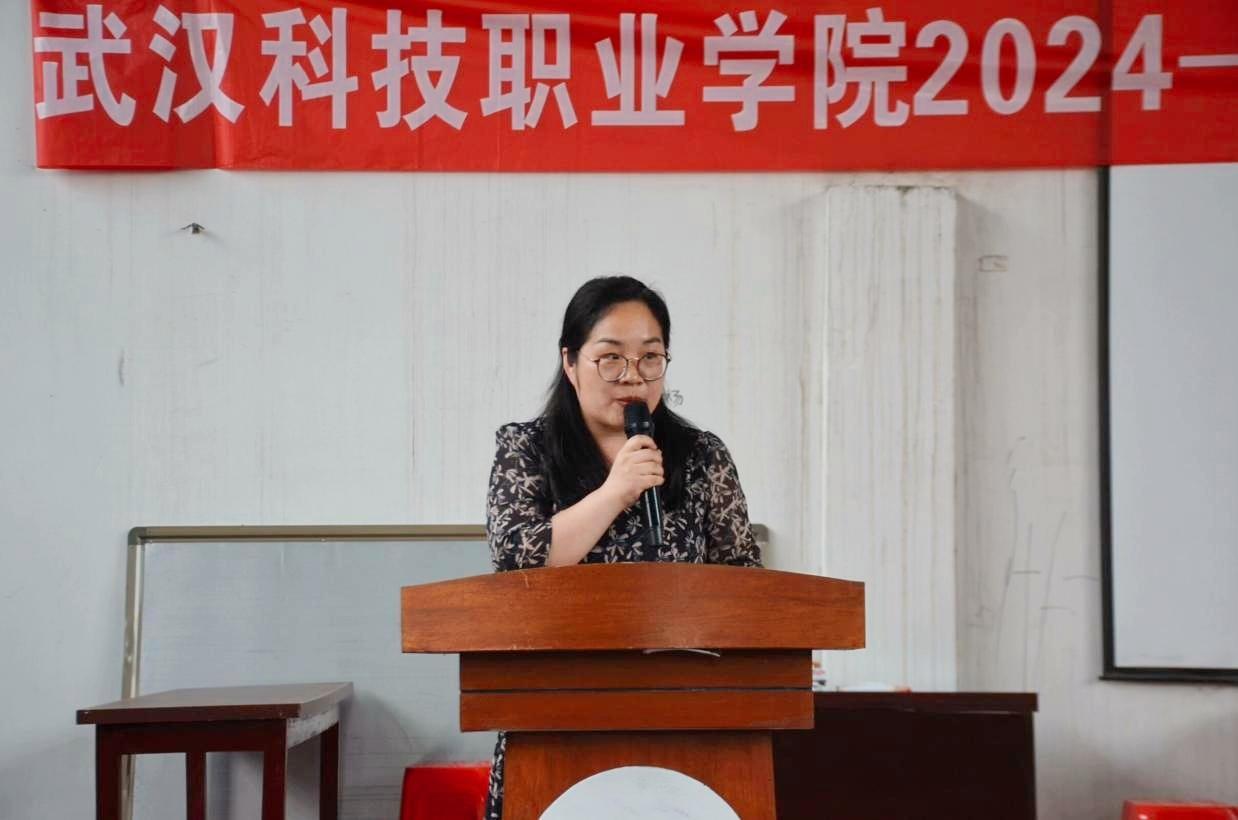 以青春之名，赴时代之约 ——beat365在线唯一官网2024-2025学年“五四”表彰大会暨文艺汇演隆重举办