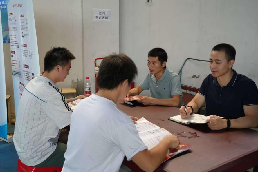 青春启航 梦想绽放——beat365在线唯一官网2025届毕业季