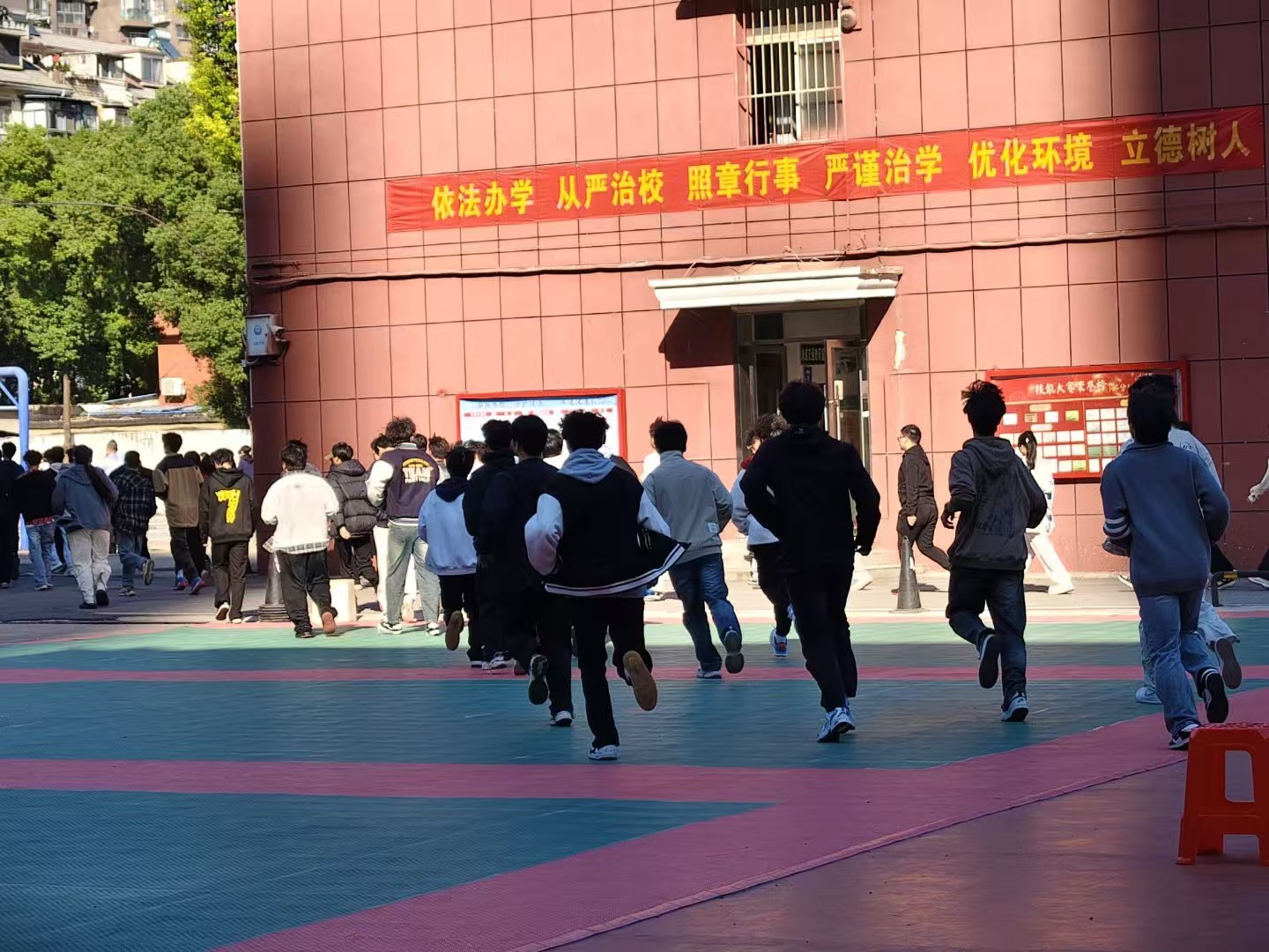 beat365在线唯一官网开展消防安全专题培训 暨实战演练——筑牢校园安全防线