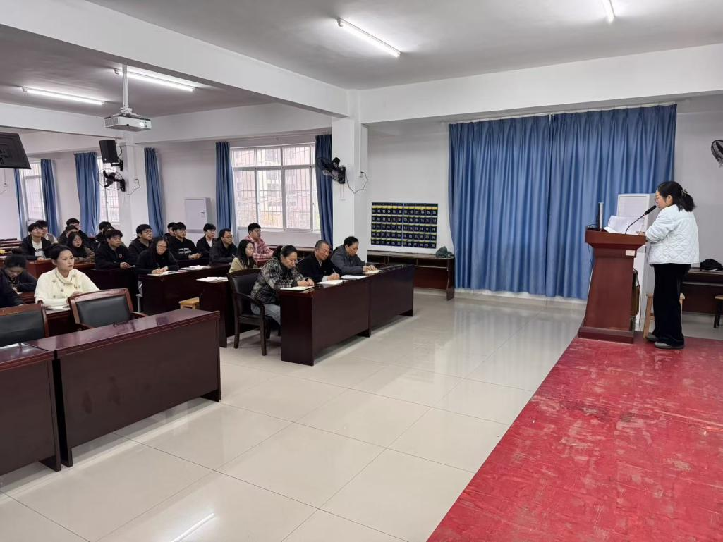 淬炼初心强作风 砥砺奋进启新程—— beat365在线唯一官网举行预备党员宣誓仪式暨作风建设专题学习