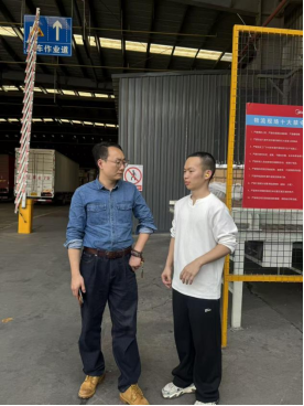 beat3652023级辅导员赴美的集团走访看望实习学生