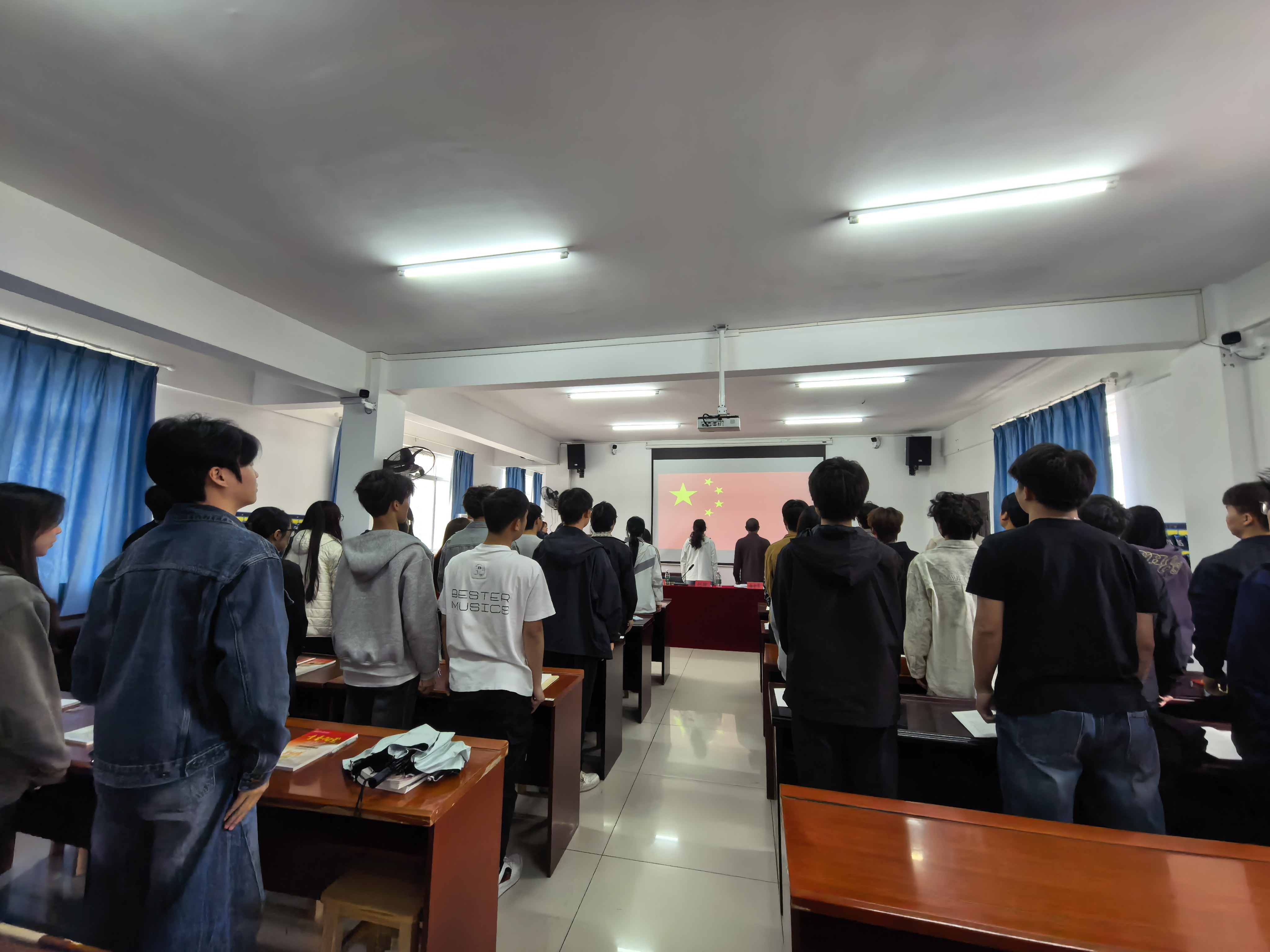 凝心铸魂强信仰 逐梦向党启新程 —— beat365在线唯一官网第 41 期业余党校顺利开班