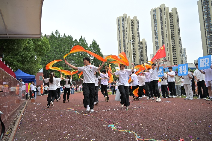活力校园 趣享运动|beat365在线唯一官网2026年趣味运动会暨教职工趣味运动会圆满落幕 活力校园 趣享运动|beat365在线唯一官网2026年趣味运动会暨教职工趣味运动会圆满落幕