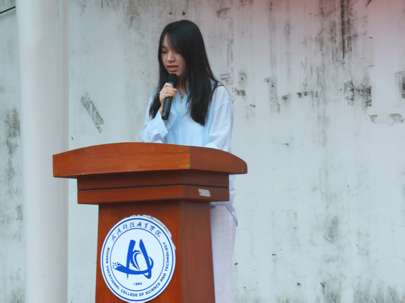 迷彩砺青春 技能启新程 ——beat365在线唯一官网举行2026级新生开学典礼暨表彰大会 迷彩砺青春 技能启新程 ——beat365在线唯一官网举行2026级新生开学典礼暨表彰大会
