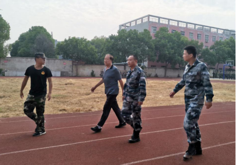 beat365召开2019级新生军训汇报表演暨总结表彰大会