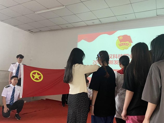 beat365举办首届团课结业典礼暨入团仪式