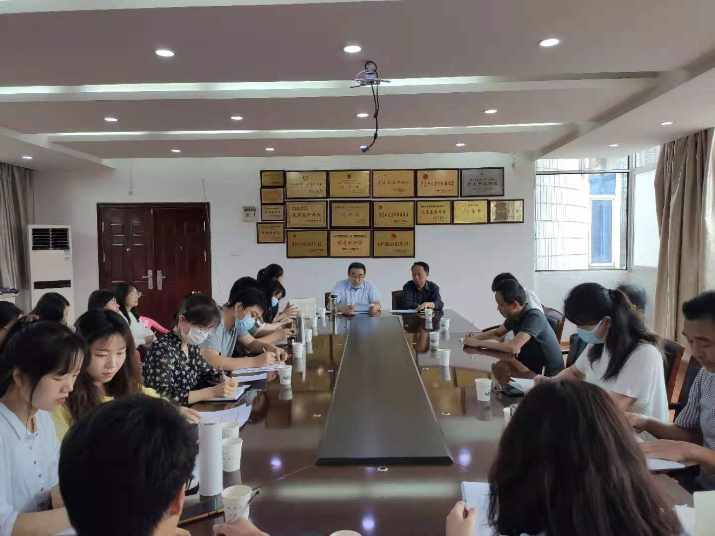 beat365召开学习贯彻落实全国职业教育大会教育精神专题学习会