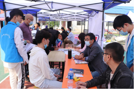 beat365在线唯一官网新生开学报到！