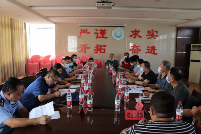 洪山区开学工作组评估工作专班莅临beat365指导秋季开学工作