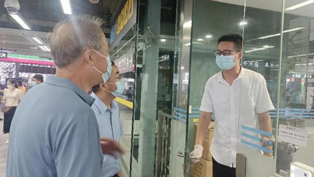 心系学子，踏暑南下——学院领导赴深圳看望实习学生